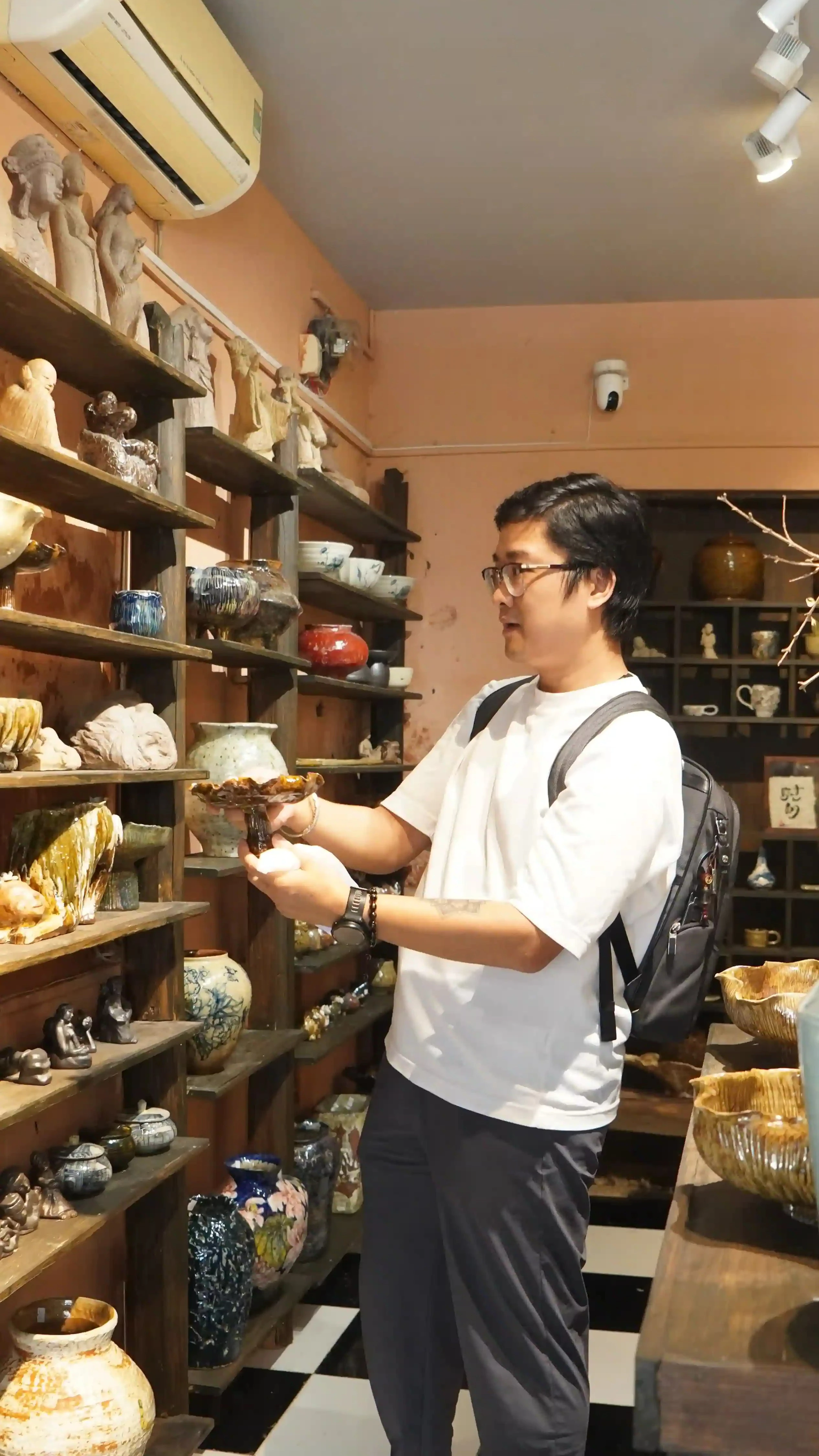 Lê Ánh trong hành trình gặp gỡ và ghi chép câu chuyện làng nghề